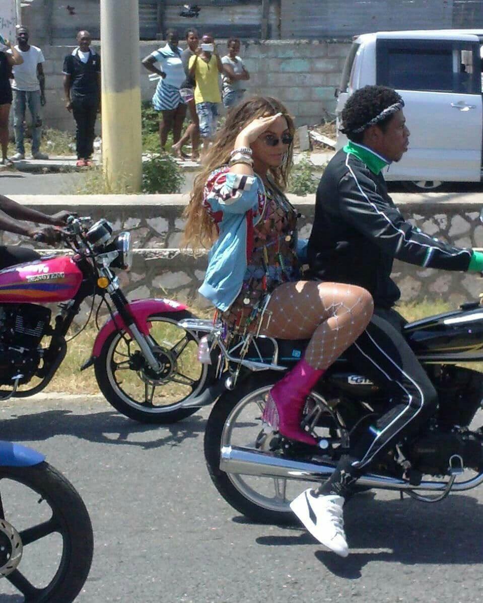 Beyoncé And Jay Z Seen Cruising On A Motorcycle In Jamaica Photo Naijavibe 3662